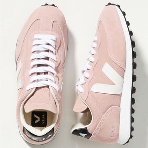 Veja Rio Branco Sneakers!! Size 39!!